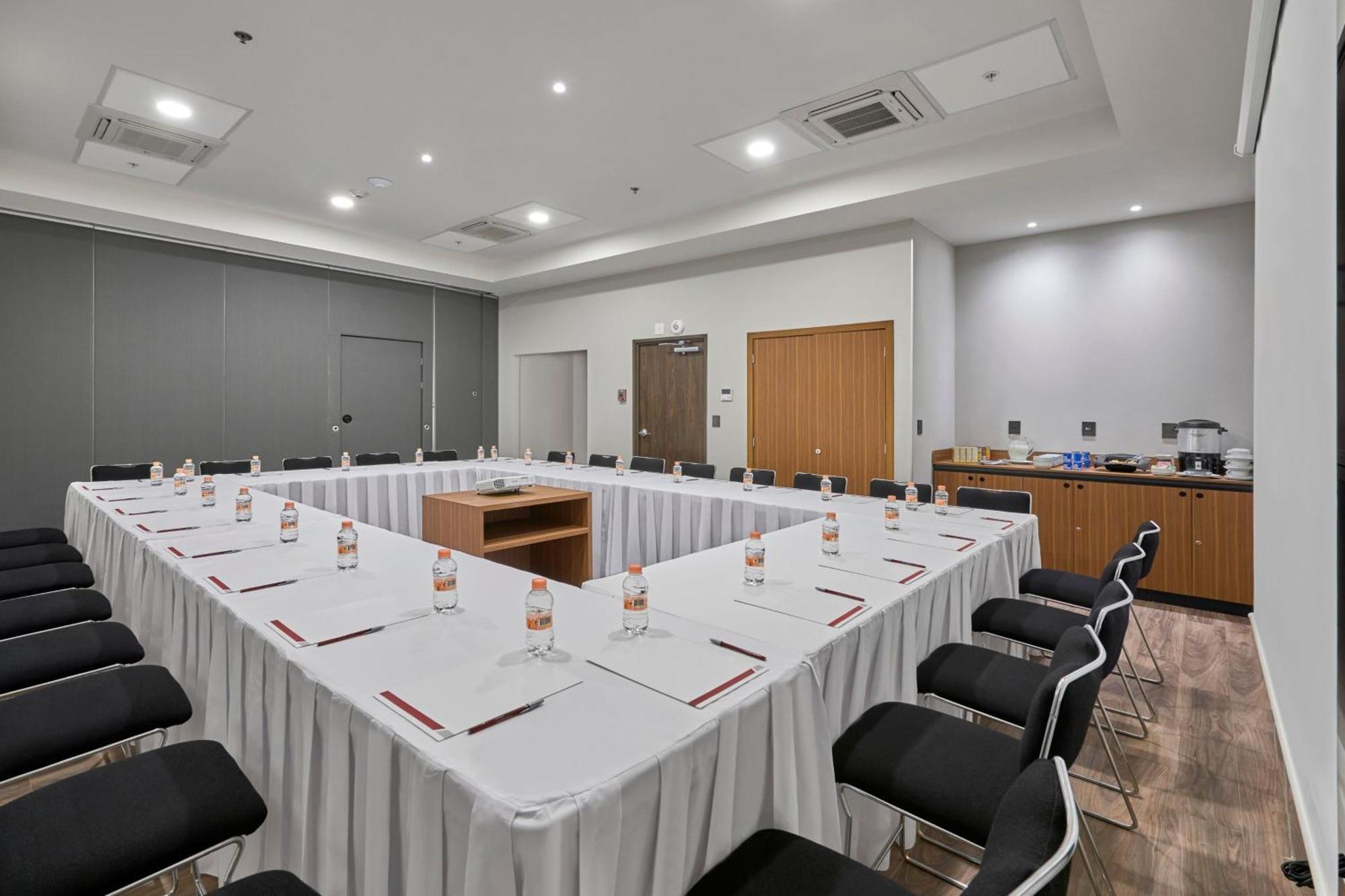 City Express Suites By Marriott Silao Aeropuerto Luaran gambar