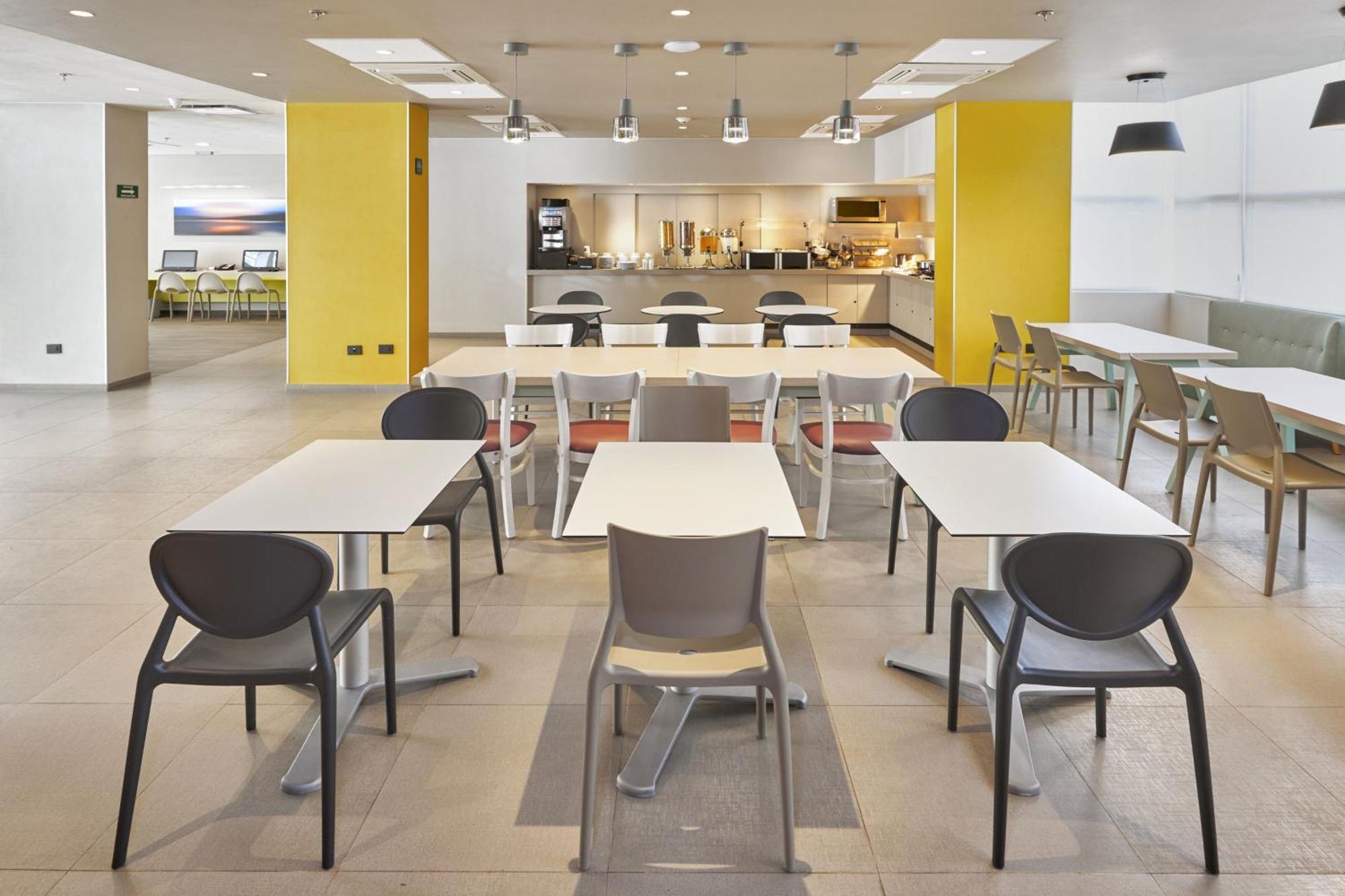 City Express Suites By Marriott Silao Aeropuerto Luaran gambar